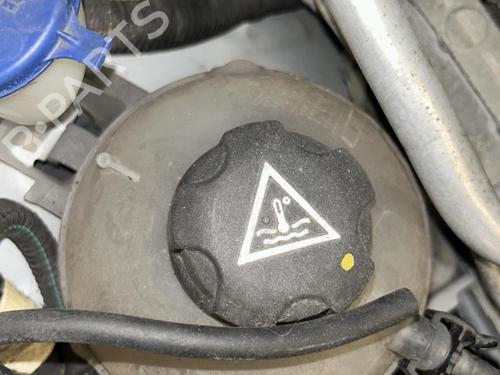 Ekpansionstank PEUGEOT 308 II (LB_, LP_, LW_, LH_, L3_) 1.6 HDi (92 hp) 20863383
