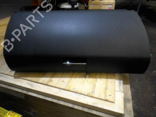 Used Glove box MERCEDES-BENZ B-CLASS Sports Tourer (W245) B 180 CDI (245.207) (109 hp) 20864491