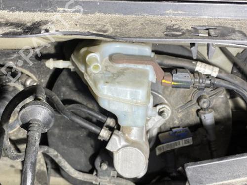 Used Brake master cylinder PEUGEOT 308 II (LB_, LP_, LW_, LH_, L3_) 1.6 BlueHDi 120 (120 hp) 20872924