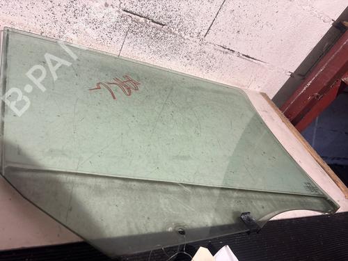 Used Rear left door window Rear left door window 38426366 38426366