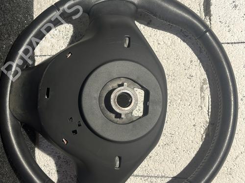 Used Steering wheel Steering wheel RENAULT CAPTUR I (J5_, H5_) 1.5 dCi 90 (J5N4, J5M5, J5MW, J5M6, J5AL, J5AJ) (90 hp) 30591637 30591637