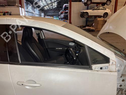 right-front-door-renault-zoe-bfm_-2012-37589100 main image