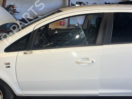 Used Left front door OPEL CORSA D (S07) 1.3 CDTI (L08, L68) (75 hp) 26156383