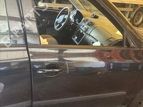 Used Right front door Right front door 39086559 39086559