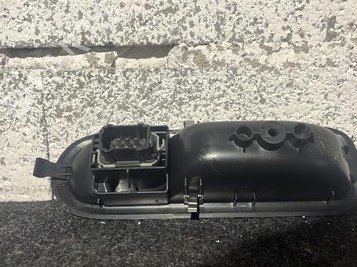right-front-window-switch-renault-twingo-ii-cn0_-2007-30537757 main image