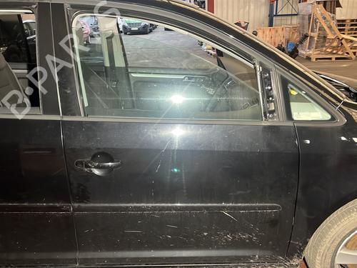 Used Right front door Right front door VW TOURAN (1T3) 1.6 TDI (105 hp) 32979469 32979469