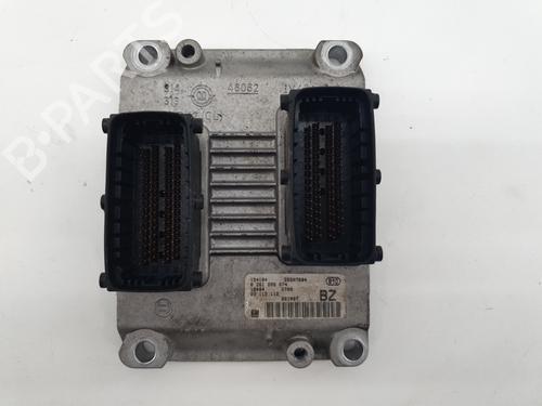 Used Engine control unit (ECU) Engine control unit (ECU) OPEL CORSA C (X01) 1.2 (F08, F68) (75 hp) 21028635 21028635