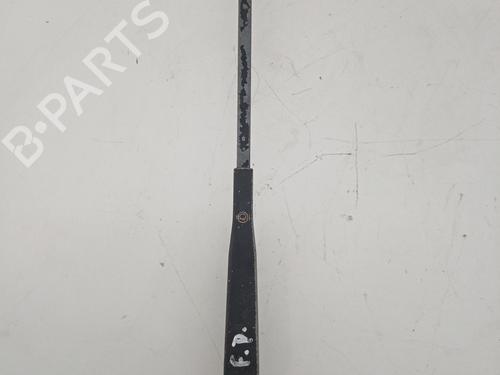 Used Front windshield wiper arm Front windshield wiper arm RENAULT RAPID Box Body/MPV (F40_, G40_) [1985-2001] 33759822 33759822