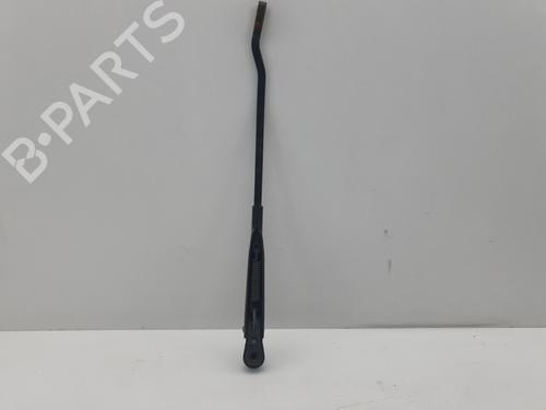 Used Front windshield wiper arm Front windshield wiper arm RENAULT RAPID Box Body/MPV (F40_, G40_) [1985-2001] 33759823 33759823