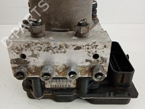 Used ABS pump ABS pump PEUGEOT 407 (6D_) 1.6 HDi 110 (6D9HZC, 6D9HYC) (109 hp) 21028913 21028913