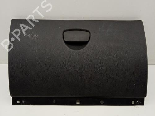 Used Glove box Glove box RENAULT CLIO II (BB_, CB_) 1.5 dCi (B/CB07) (65 hp) 21030286 21030286