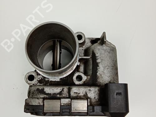Used Throttle body Throttle body RENAULT TRAFIC Bus (T_, P_, V_) 2.0 (80 hp) 21030862 21030862