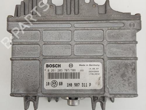 Used Engine control unit (ECU) Engine control unit (ECU) VW GOLF III (1H1) 1.8 (75 hp) 21031380 21031380