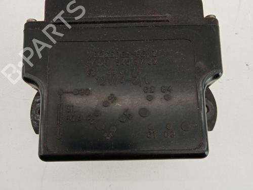 Used Electronic module Electronic module MERCEDES-BENZ 124 Saloon (W124) [1984-1993] 33759835 33759835
