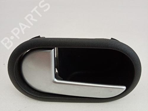 Used Rear left interior door handle Rear left interior door handle FORD FIESTA V (JH_, JD_) 1.25 16V (75 hp) 21033905 21033905