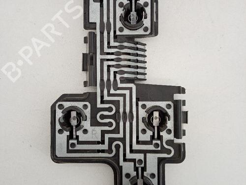 Used Lamp holder Lamp holder OPEL CORSA B (S93) 1.4 Si (F08, F68, M68) (82 hp) 21035349 21035349