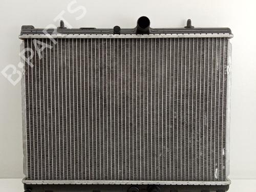 Used Water radiator Water radiator 21035404 21035404