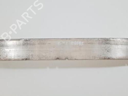 Used Front bumper reinforcement Front bumper reinforcement 21046424 21046424