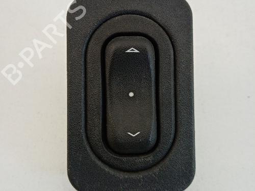 Used Right front window switch Right front window switch OPEL CORSA C (X01) 1.3 CDTI (F08, F68) (70 hp) 21036189 21036189