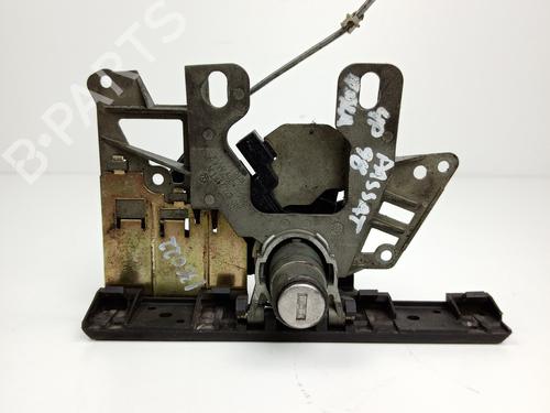 Used Tailgate handle Tailgate handle VW PASSAT B5 (3B2) [1996-2001] 21037611 21037611