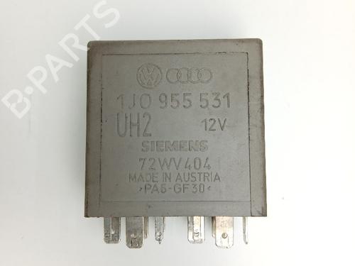 Used Electronic module Electronic module VW GOLF IV (1J1) 1.9 TDI (110 hp) 21038269 21038269