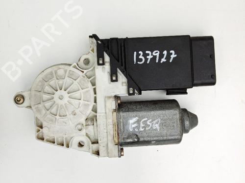 Used Left front window motor Left front window motor VW GOLF IV (1J1) 1.9 TDI (110 hp) 21038271 21038271