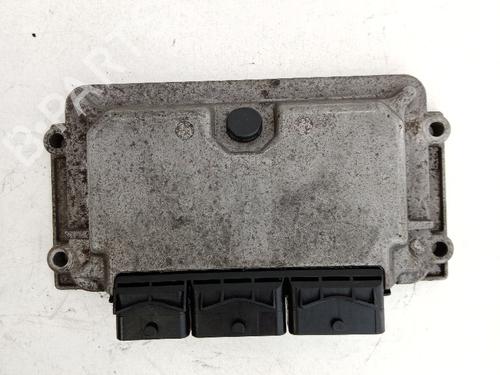 Used Engine control unit (ECU) Engine control unit (ECU) CITROËN SAXO Hatchback van (S3_) 1.5 D (57 hp) 21039504 21039504