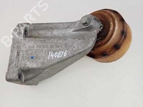 Used Engine mount Engine mount MERCEDES-BENZ E-CLASS (W211) E 320 CDI (211.026) (204 hp) 21039696 21039696