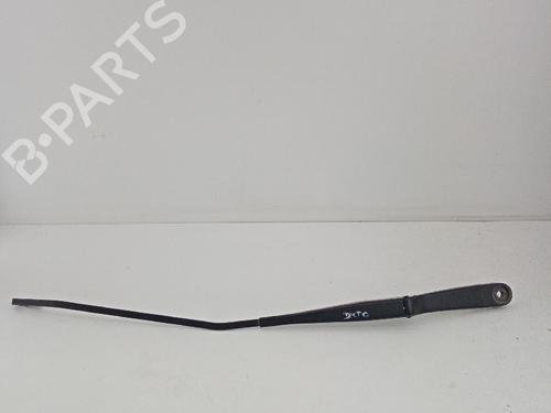 Used Front windshield wiper arm Front windshield wiper arm 21039951 21039951