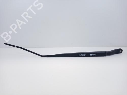 Used Front windshield wiper arm Front windshield wiper arm 21040178 21040178