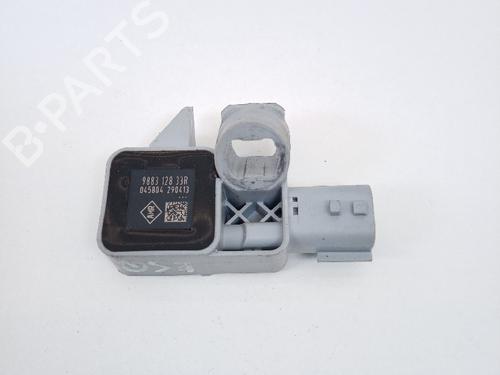 Used Electronic module Electronic module RENAULT MEGANE III Grandtour (KZ0/1) 1.5 dCi (KZ09, KZ0D, KZ1G, KZ29, KZ14, KZ1W, KZ10, KZ1F,... (110 hp) 21040202 21040202