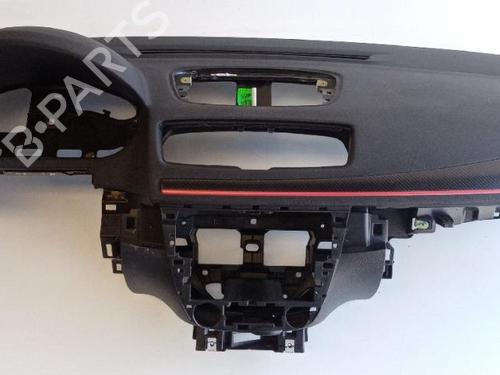 Instrumentbord Instrumentbord RENAULT MEGANE III Grandtour (KZ0/1) 1.5 dCi (KZ09, KZ0D, KZ1G, KZ29, KZ14, KZ1W, KZ10, KZ1F,... (110 hp) 21040251 21040251
