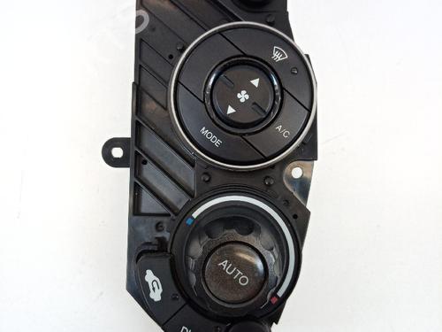 Used Climate control Climate control HONDA CIVIC VIII Hatchback (FN, FK) 2.2 CTDi (FK3) (140 hp) 21040821 21040821