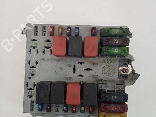 Used Fuse box Fuse box FIAT PUNTO (188_) [1999-2012] 21041325 21041325