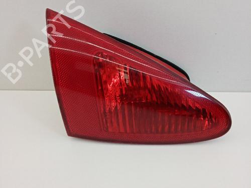 Used Left tailgate light Left tailgate light ALFA ROMEO 147 (937_) 2.0 16V T.SPARK (937.AXA1, 937.AXC1, 937.BXC1) (150 hp) 21042129 21042129
