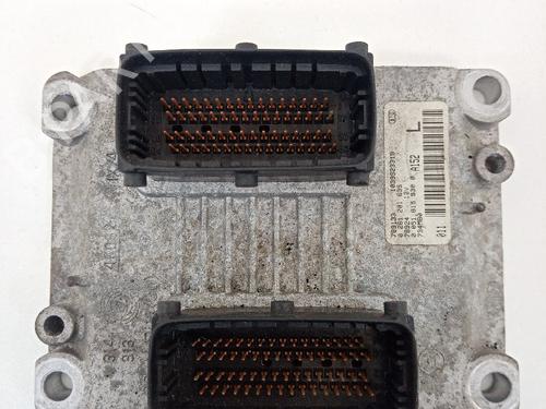 Used Engine control unit (ECU) Engine control unit (ECU) 21042360 21042360