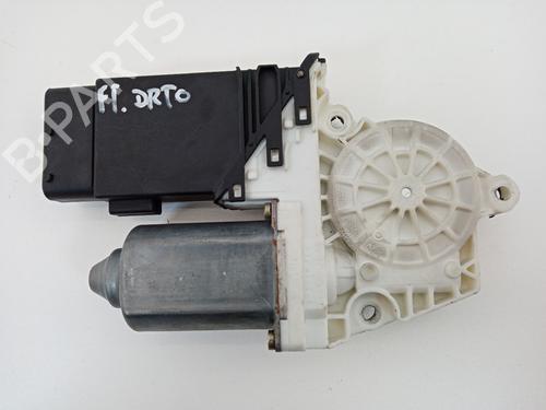 Used Right front window motor Right front window motor VW GOLF IV Variant (1J5) 1.6 (101 hp) 21042459 21042459