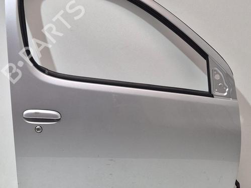 Used Right front door Right front door TOYOTA YARIS VERSO (_P2_) 1.3 (NCP20_, NCP22_, NCP20R, NCP22R) (86 hp) 21042334 21042334