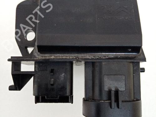 Used Heater resistor Heater resistor PEUGEOT 308 II (LB_, LP_, LW_, LH_, L3_) 1.2 THP 110 (110 hp) 21066742 21066742