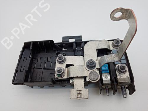 Used Fuse box Fuse box 21491134 21491134