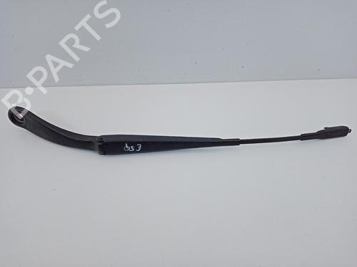 Used Front windshield wiper arm Front windshield wiper arm 21540870 21540870