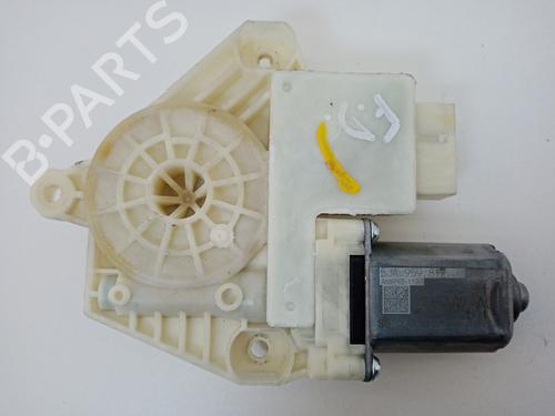 Used Right front window motor Right front window motor SKODA RAPID Spaceback (NH1) 1.2 TSI (86 hp) 22354789 22354789