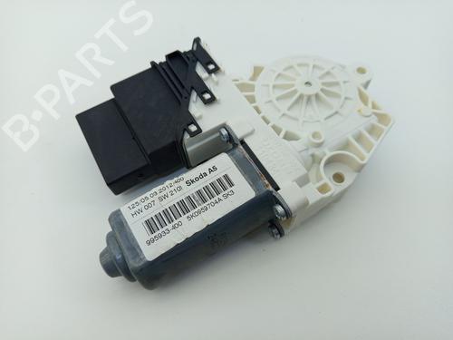 Used Right rear window motor Right rear window motor SKODA OCTAVIA II Combi (1Z5) 2.0 TDI RS (170 hp) 22890884 22890884