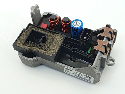 Used Electronic module Electronic module MERCEDES-BENZ E-CLASS (W211) E 240 4-matic (211.080) (177 hp) 22995567 22995567