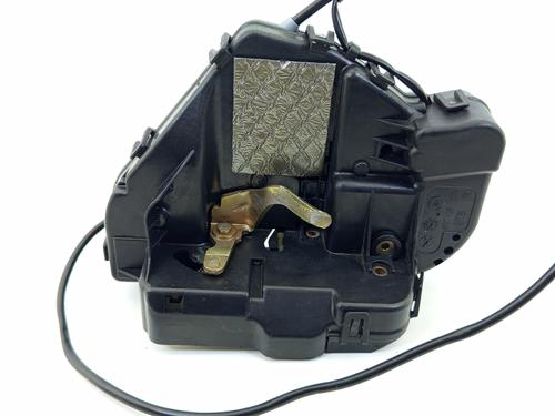 Used Rear right lock Rear right lock MERCEDES-BENZ E-CLASS (W211) E 240 4-matic (211.080) (177 hp) 23002362 23002362