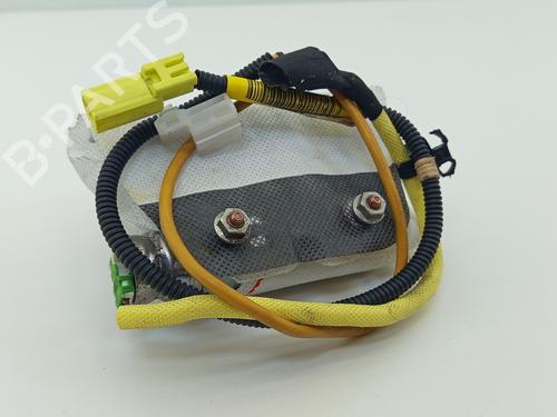 Used Right door airbag Right door airbag TOYOTA VERSO (_R2_) 2.0 D-4D (AUR20_, AUR20R) (126 hp) 23106888 23106888