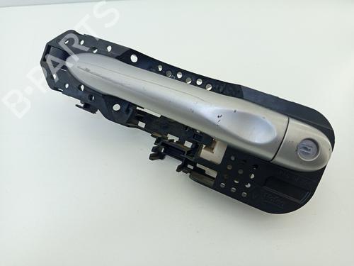 front-left-exterior-door-handle-renault-megane-iii-hatchback-bz01_-b3_-2008-23883069 main image