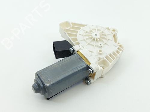 Used Right front window motor Right front window motor MERCEDES-BENZ CLA Coupe (C117) CLA 45 AMG 4-matic (117.352) (360 hp) 25048837 25048837
