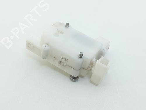 Used Fuel door actuator Fuel door actuator HONDA JAZZ II (GD_, GE3, GE2) 1.2 i-DSI (GD5, GE2) (78 hp) 25728575 25728575