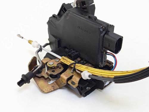rear-right-lock-audi-a6-c5-4b2-4b4-1997-1998-1999-2000-2001-2002-2003-2004-2005-26005802 main image
